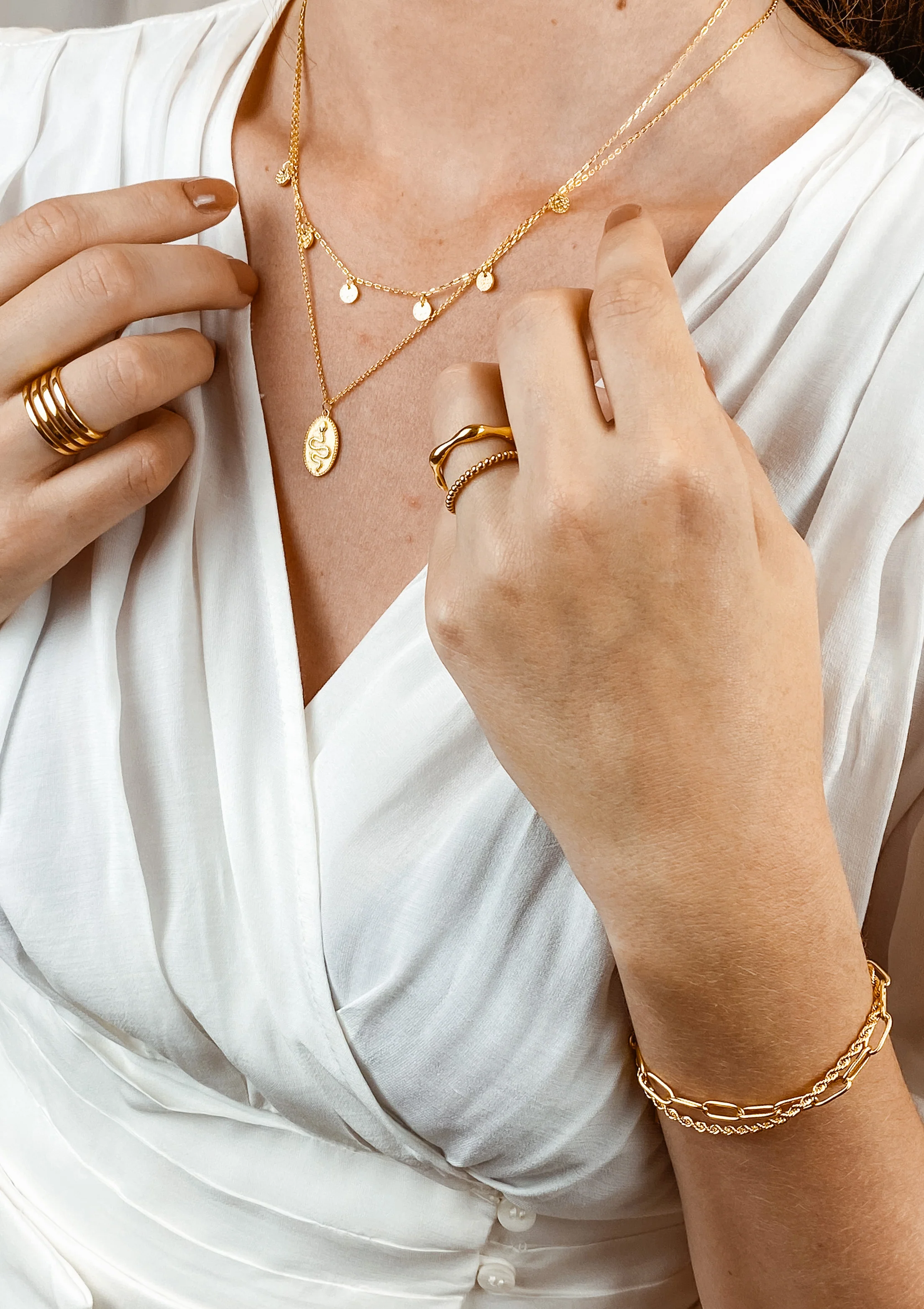 Chunky Chain Bracelet Gold - Image 8