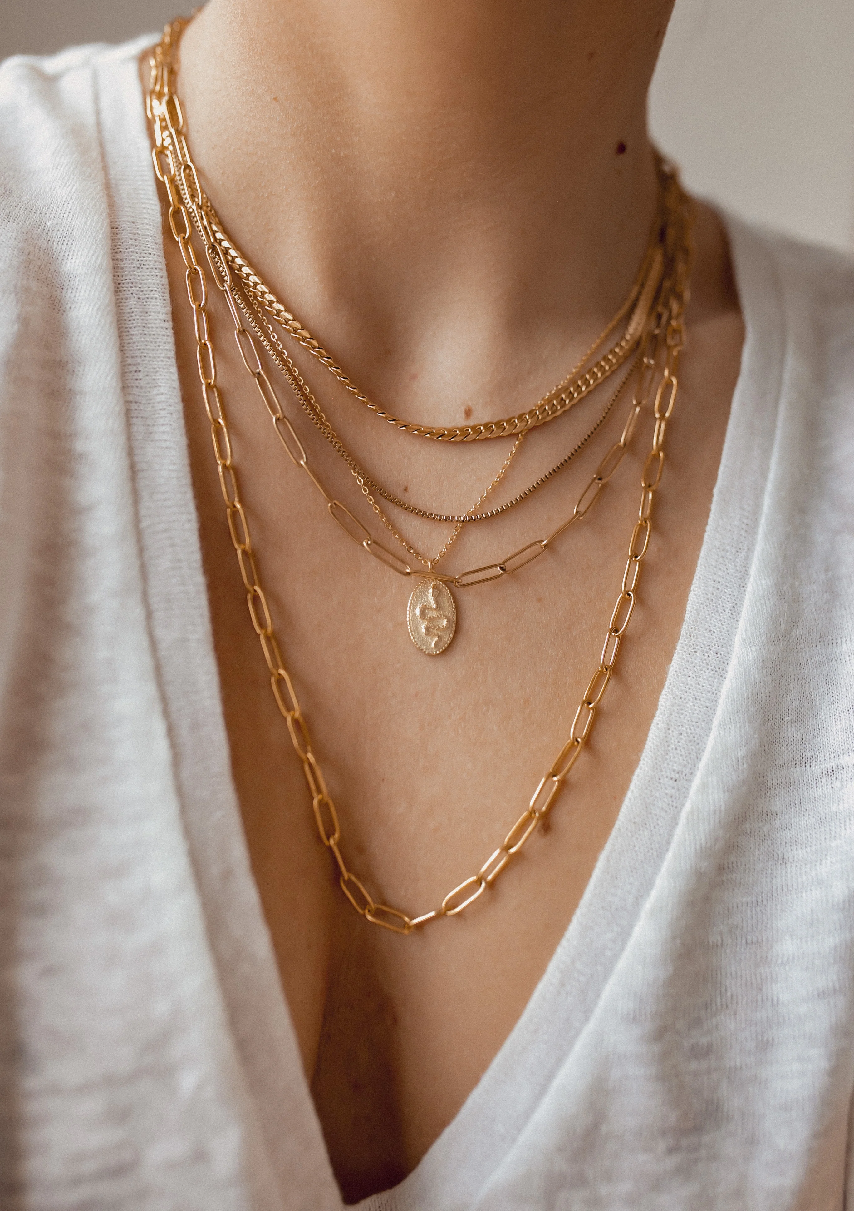 Chunky Chain Layered Necklace Gold - Image 3
