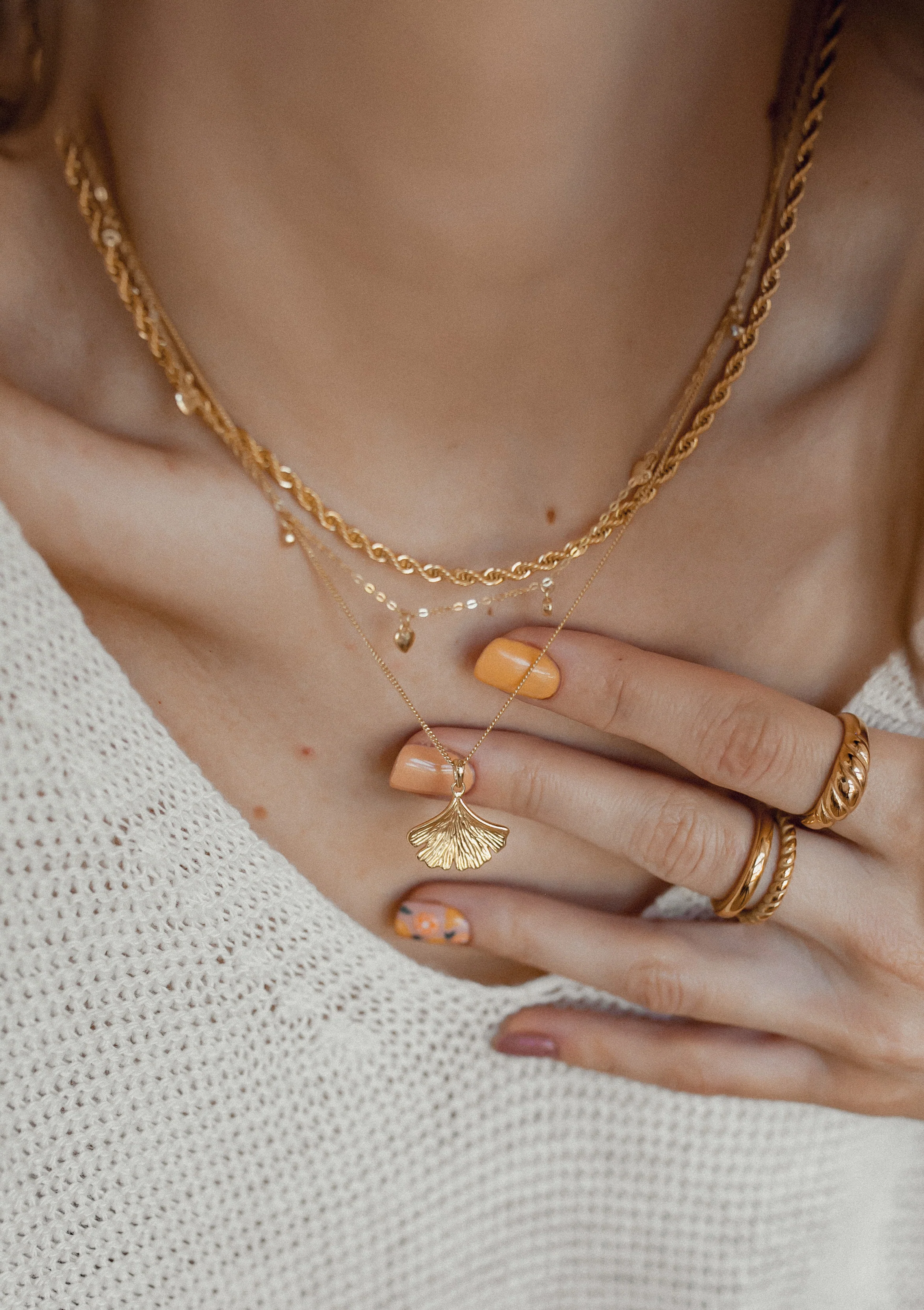 Croissant Dome Ring Gold - Image 7