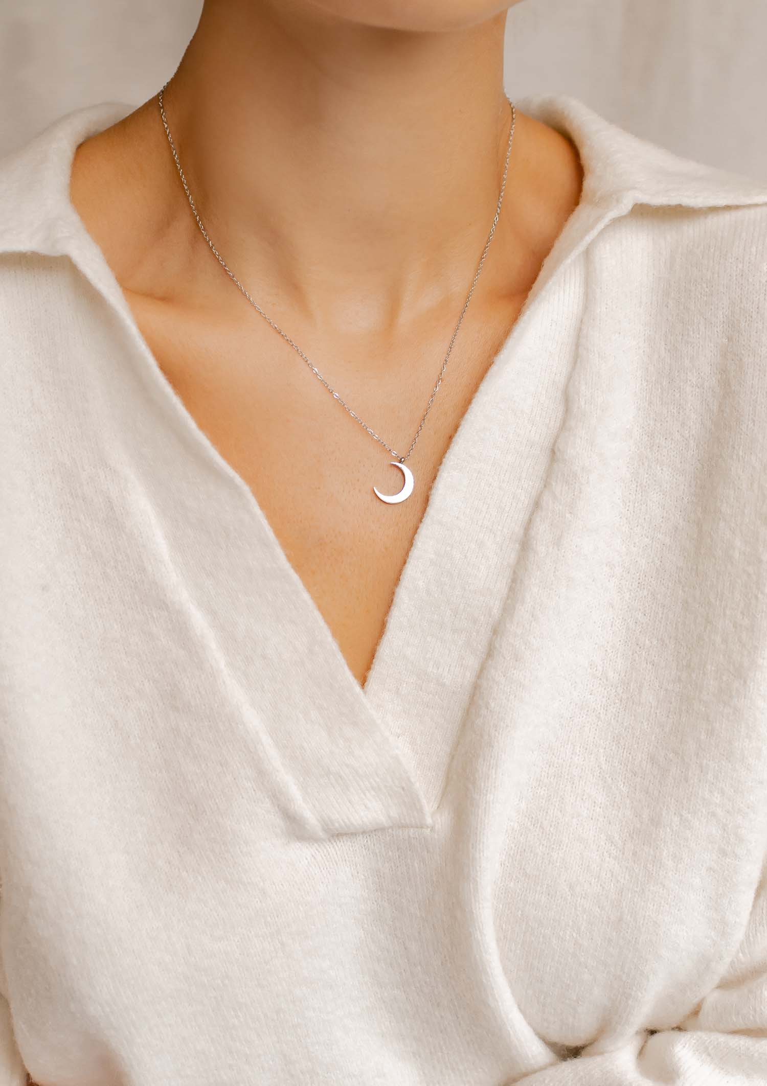 Half Moon Delicate Necklace Silver - Image 4