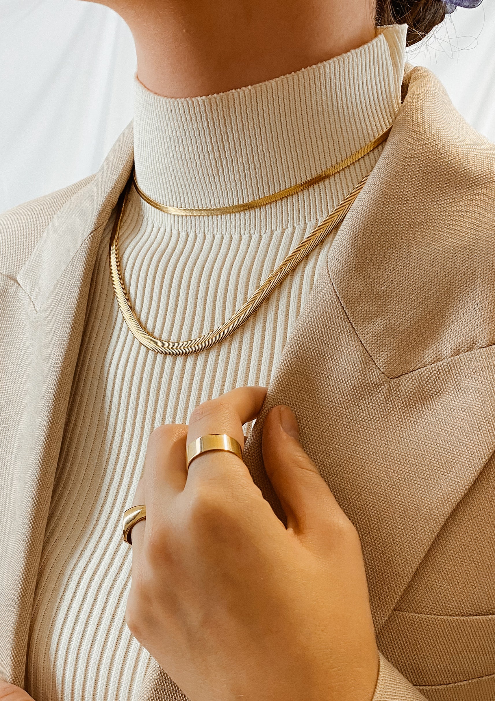Simple Choker Gold - Image 9